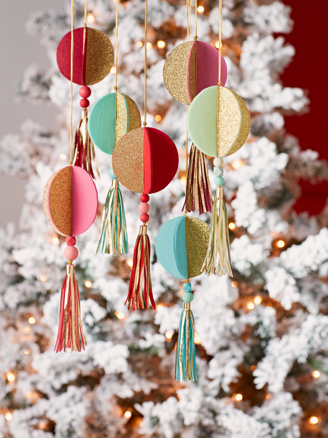 82 Homemade Christmas Ornaments to Give Your Tree Tons of Character