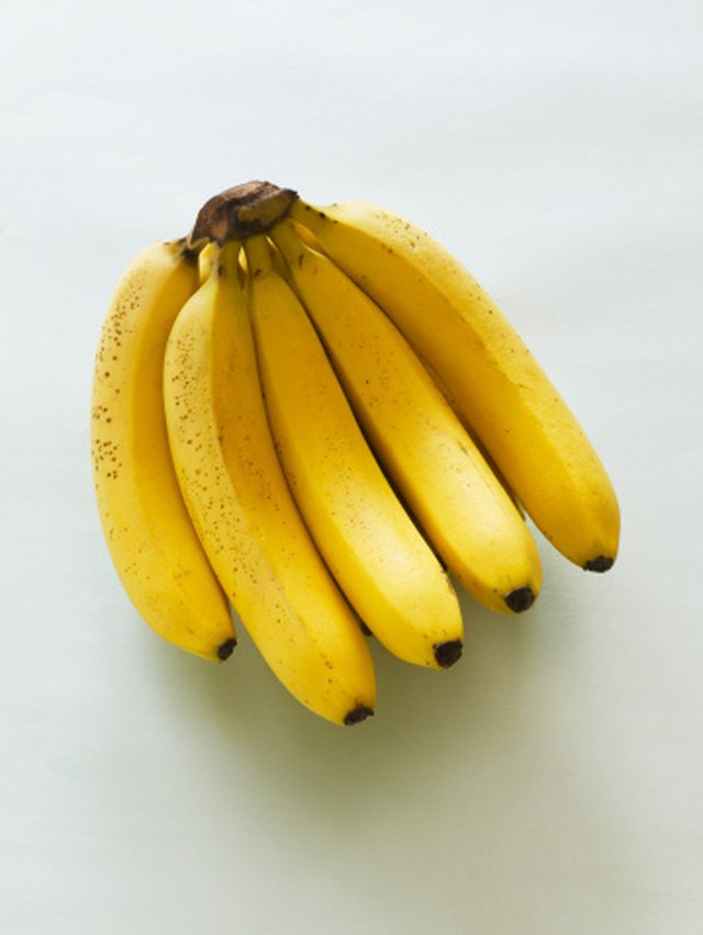 How to Extract Scent From Banana Peelings